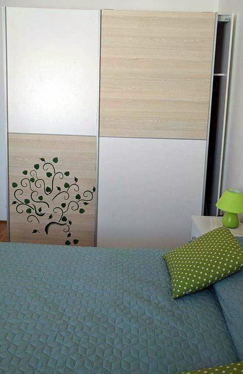 Apartments Kolorcek Ізола Екстер'єр фото